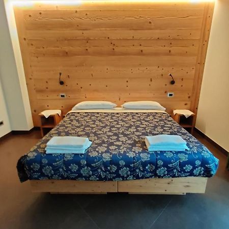 Chalet Allemand Oulx Buitenkant foto