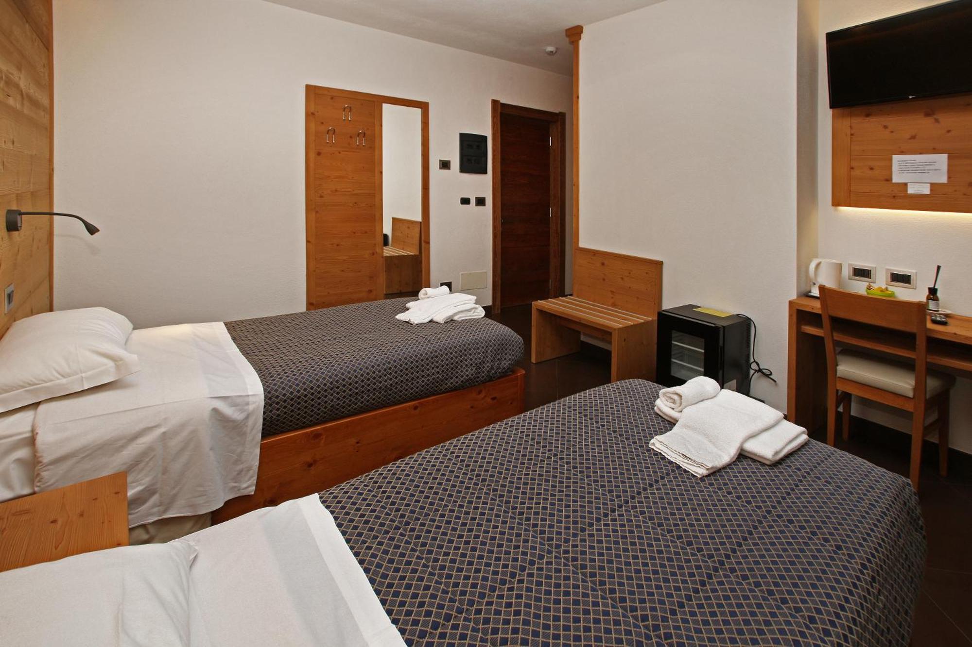 Chalet Allemand Oulx Buitenkant foto